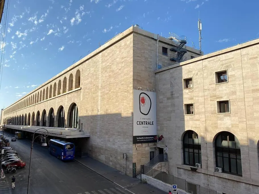 Francesco Romestay - Termini-1